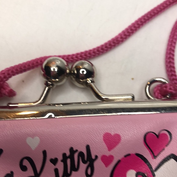 HELLO KITTY Super cute Small kiss lock coin purse pink rope. Silver kiss lock. - Picture 9 of 9
